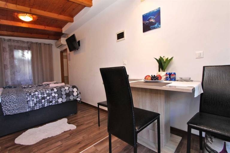 Family-oriented beautiful studio with terrace | Pet-friendly — photo 5