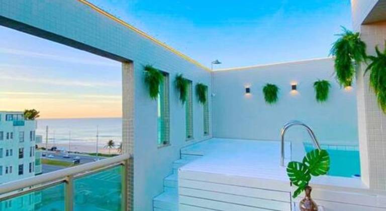 Exclusive Beachfront Penthouse: Private Pool, Amazing View — photo 3