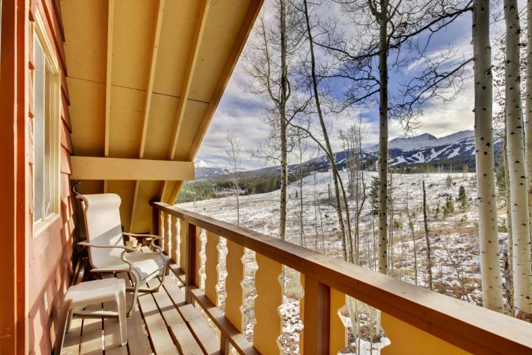 2 Mi to Slopes: Mtn-View Breckenridge Getaway! — photo 2