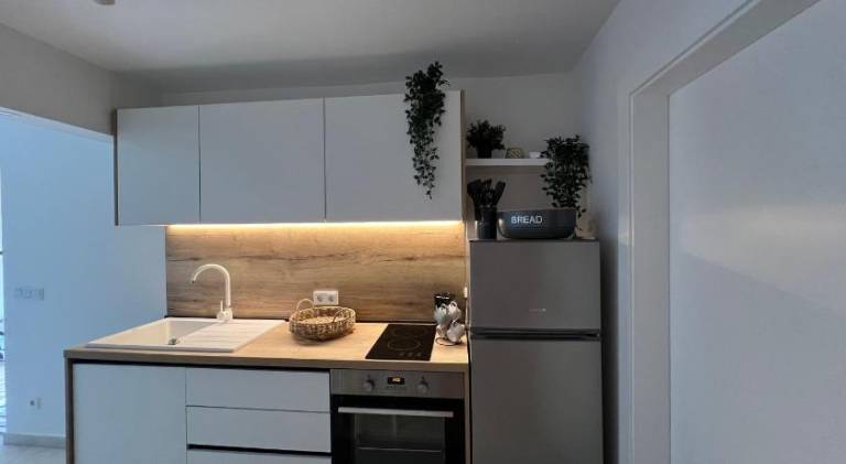 House with 2 rooms for 6 persons — photo 4