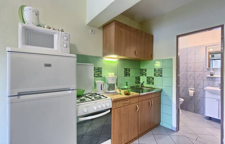 Lovely rental apartment with yard, barbeque & patio | Sea view | Close to the beach | Pets are welcome — photo 4