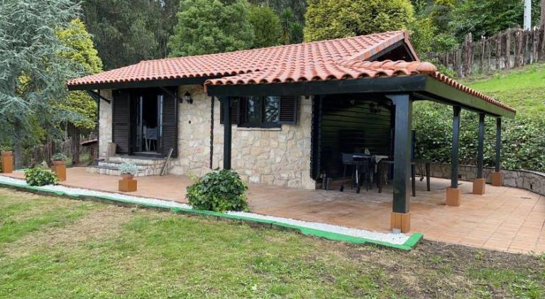 Chalet with 2 rooms for 4 persons in Gijon