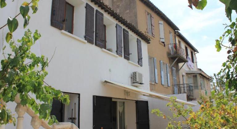 Maison, 2chambres, gde terrasse, prox SNCF, friche et Vieux Port — photo 3