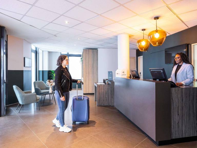 Ibis Styles Brussels Centre Stephanie Hotel — photo 4