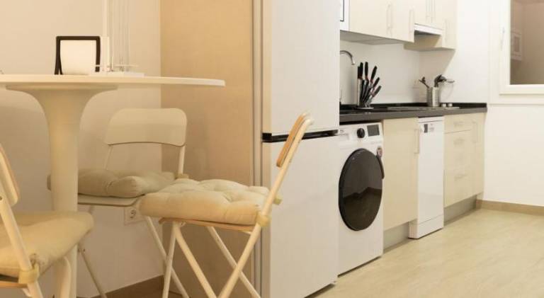 Apartment | Close to Alcazaba of Málaga | Pets are welcome — photo 3