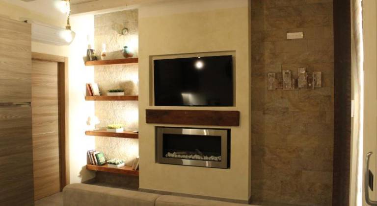 Serviced apartment with 2 rooms for 6 persons in Pozzolengo