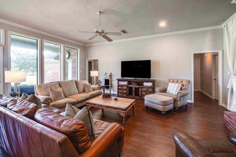 3 Mi to Dtwn Aubrey Vacation Rental w Patio