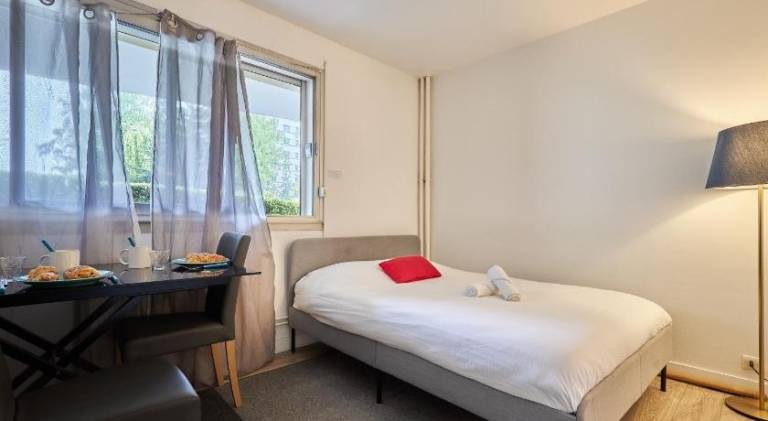 Beautiful rental apartment with garden | Perfect for remote work | Pets are welcome in Reims