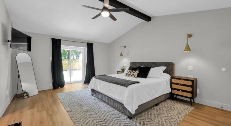 Spacious vacation home | Perfect for remote work | Pets are welcome — photo 2