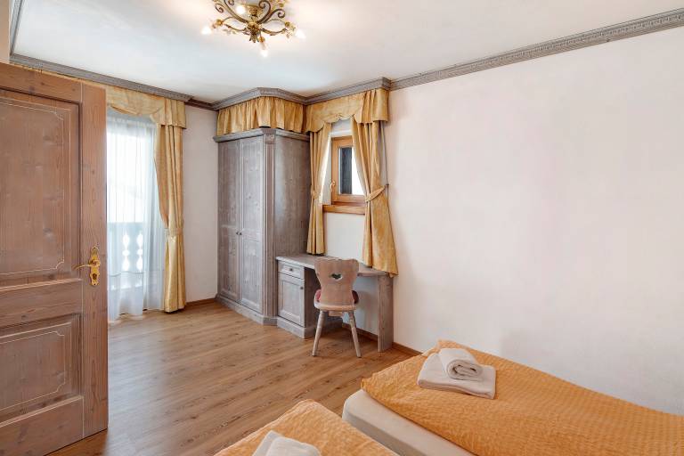 Holiday Apartment "Casa Li Roina n 47" with Mountain View, Balconies & Wi-Fi — photo 5