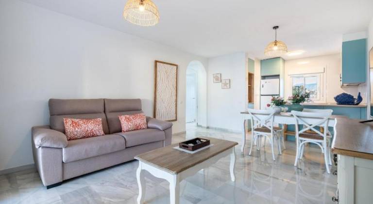 Apartment with pool | Pets allowed — photo 2