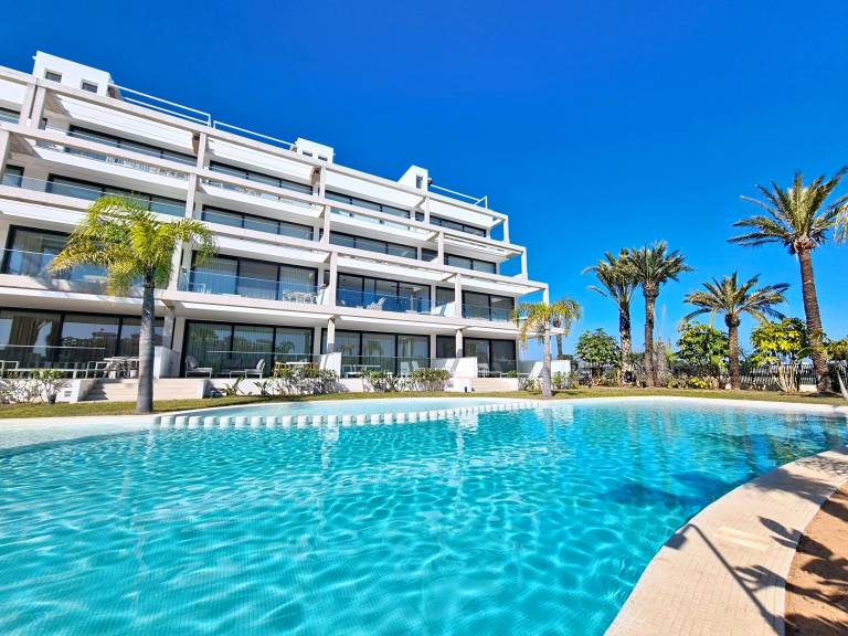 Rental apartment with pool & terrace in Almeria