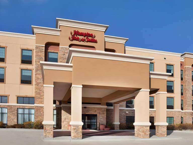 Hampton Inn & Suites St. Cloud in Waite Park, MN