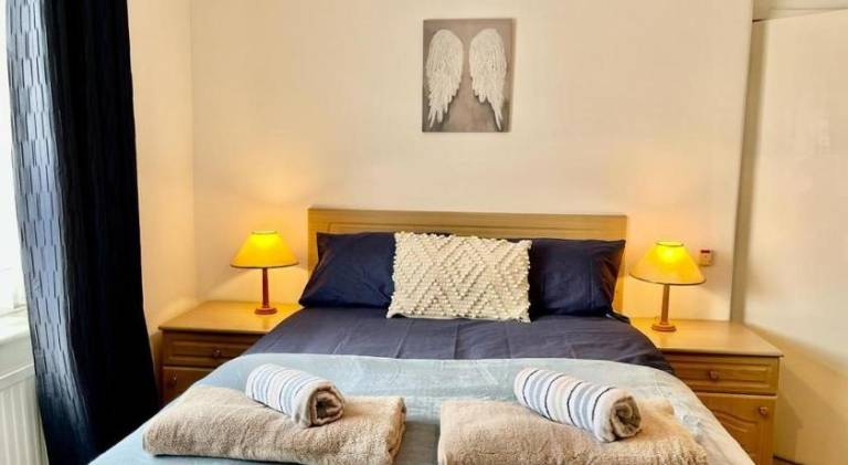 Holiday apartment with 3 rooms for 5 persons in Salford