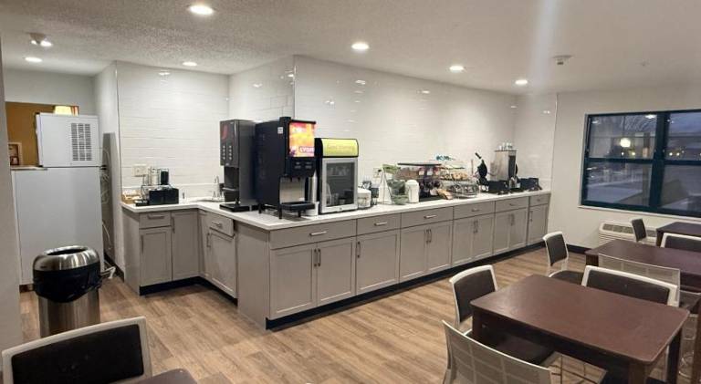 MainStay Suites Rochester South Mayo Clinic — photo 5