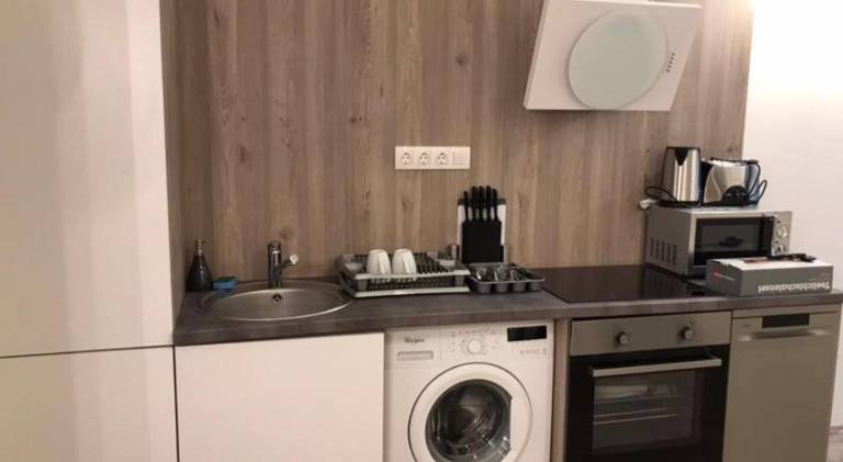 Holiday apartment with patio | Next to St. Stephen's Basilica | Dogs allowed — photo 2