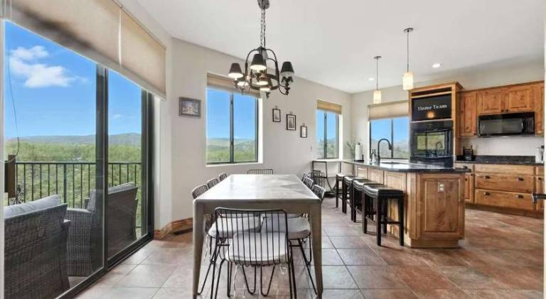 The Sanctuary at Prescott Downtown Sleeps 16 — photo 4