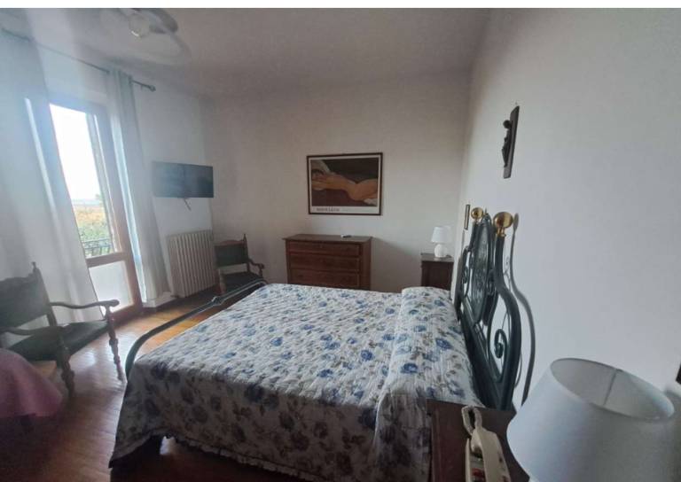 Family-friendly villa with jacuzzi, yard & private pool | Pets are welcome — photo 3