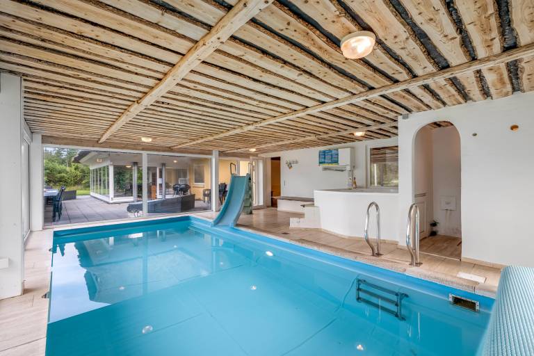 Children-friendly vacation home with hot tub, pool & sauna | Pet-friendly — photo 4