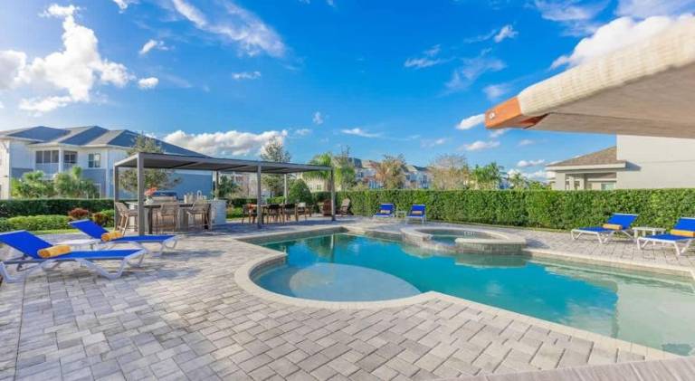 House with pool in Cham