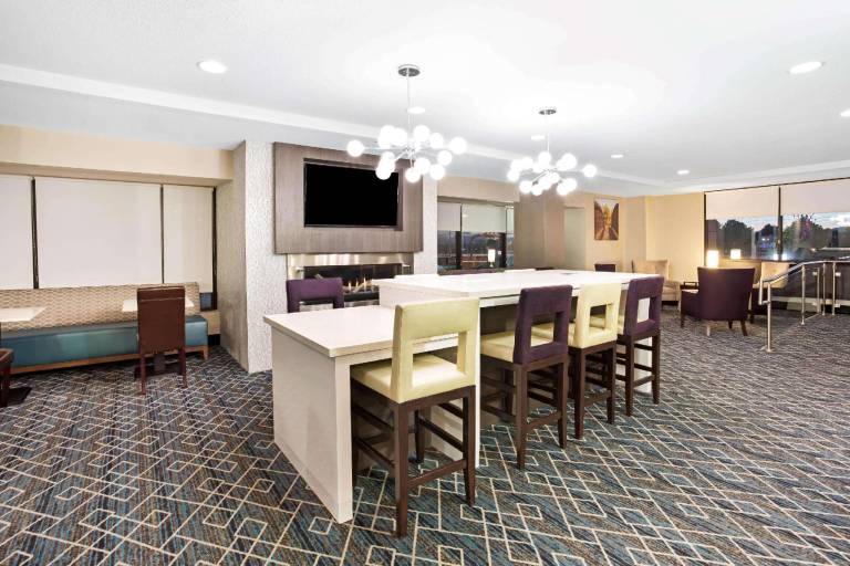 La Quinta Inn & Suites by Wyndham Denver Aurora Medical — photo 2