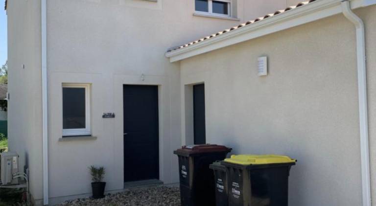 House with 3 rooms for 6 persons in Lormont