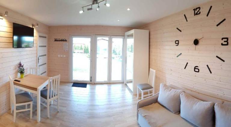 Pleasant house with pool, patio & garden | Pets allowed — photo 4