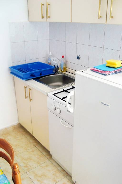 Two bedroom apartment near beach Cove Skozanje, Hvar (A-4624-a) — photo 3