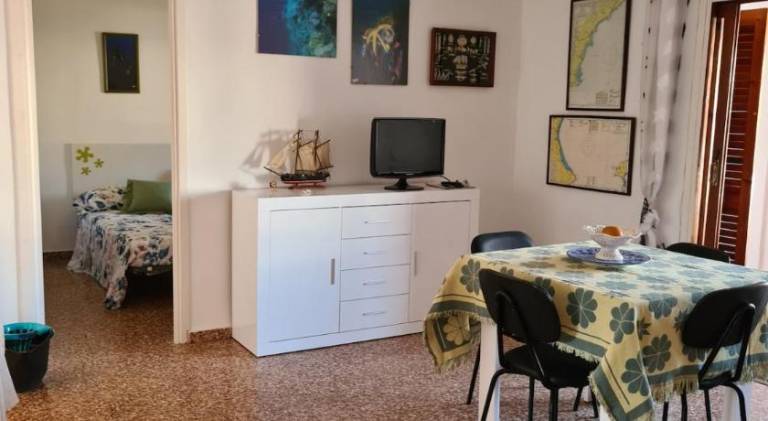 Apartment with patio — photo 4