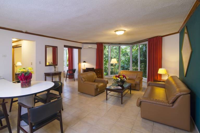 Aparthotel Escazú