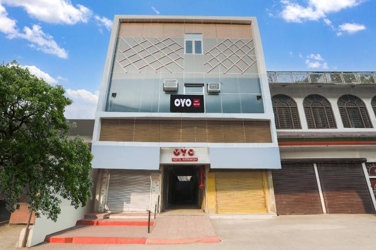 HOTEL O RATRAKSH