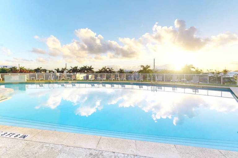 Nuvo Suites Hotel