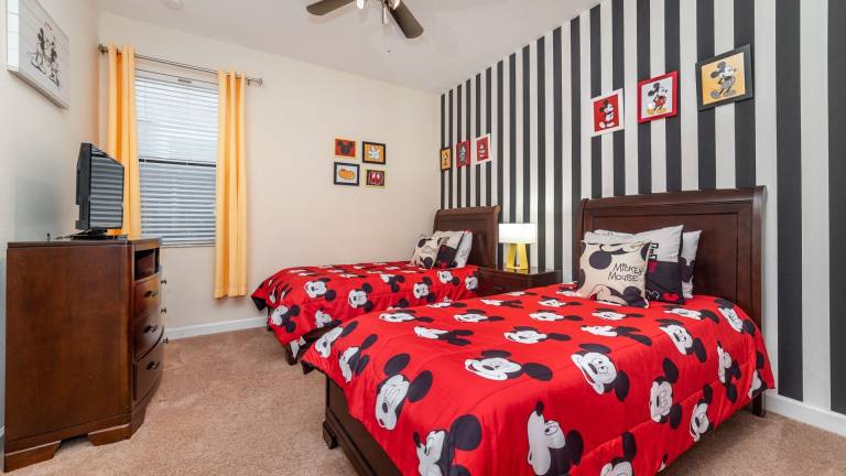Family-oriented big vacation home with terrace & private pool | Pet-friendly — photo 2
