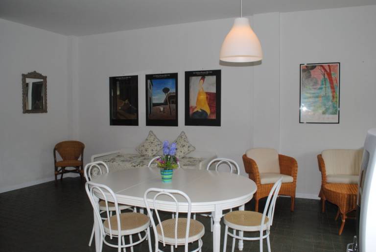 Rental apartment with yard — photo 5