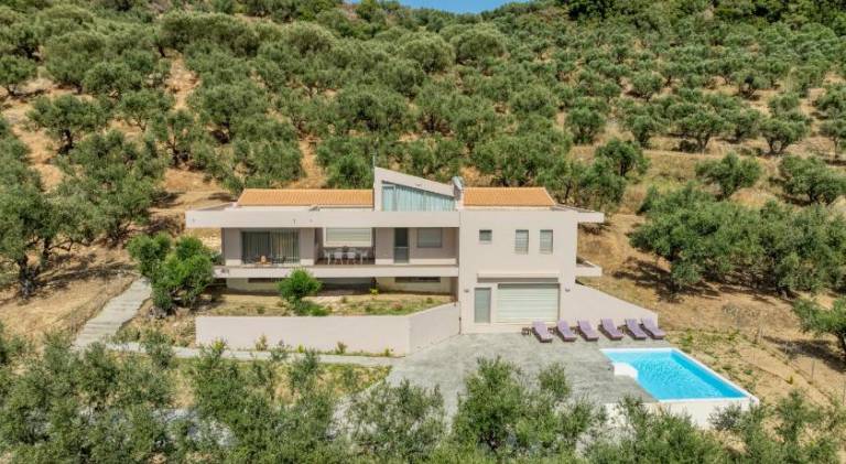 Villa with pool in Zakynthos