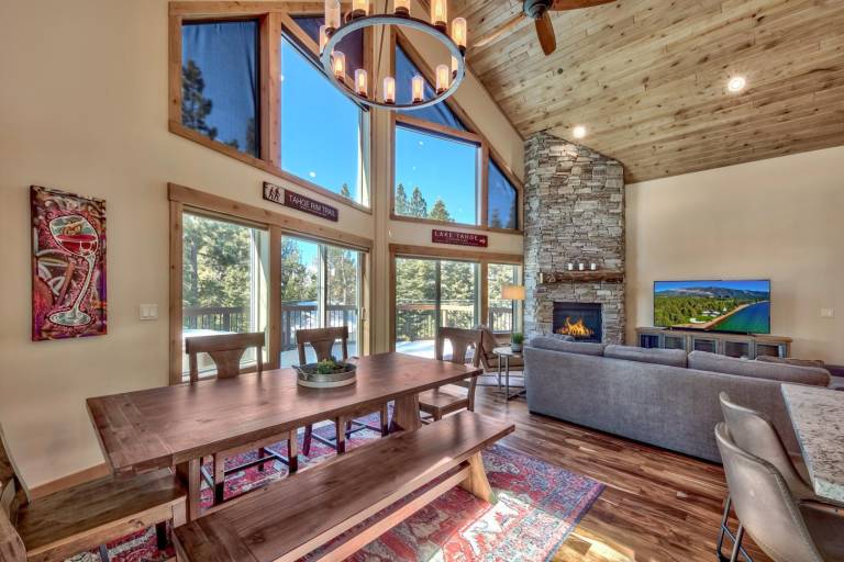 House Echo Lake