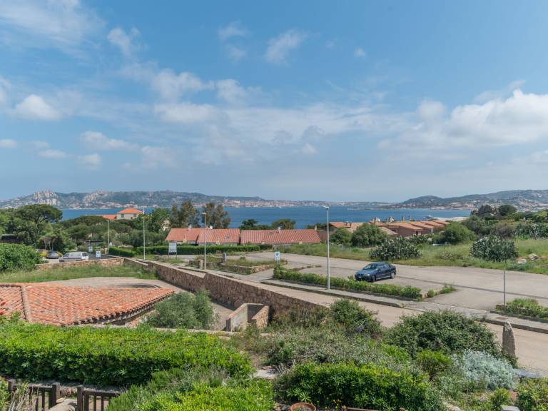 Holiday apartment with terrace | Sea view — photo 3