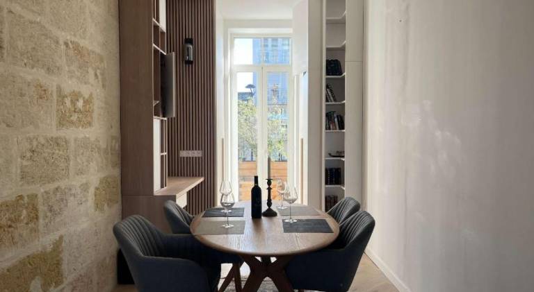 Bordeaux Apartment with Balcony Steps to Wine & City Center — photo 2