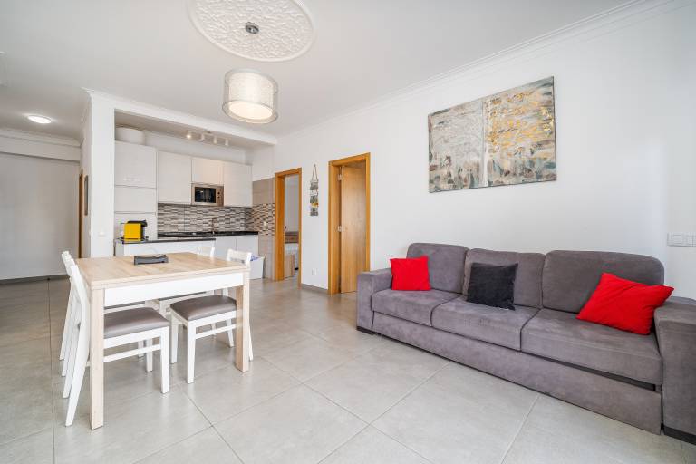 Apartment with fast internet, pool & patio | City view | Next to the beach | Dogs allowed — photo 5