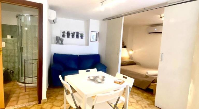 Serviced apartment with pool — photo 5