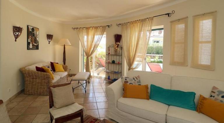 Fully equipped pleasant villa with barbeque & pool | Dogs allowed — photo 2