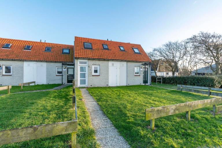 Vacation home with terrace & garden | Next to the beach | Pets are welcome in Callantsoog