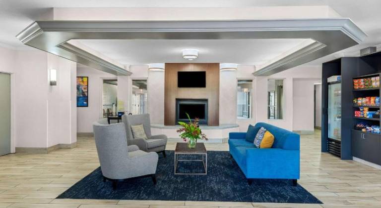 Comfort Suites Denver North - Westminster — photo 2