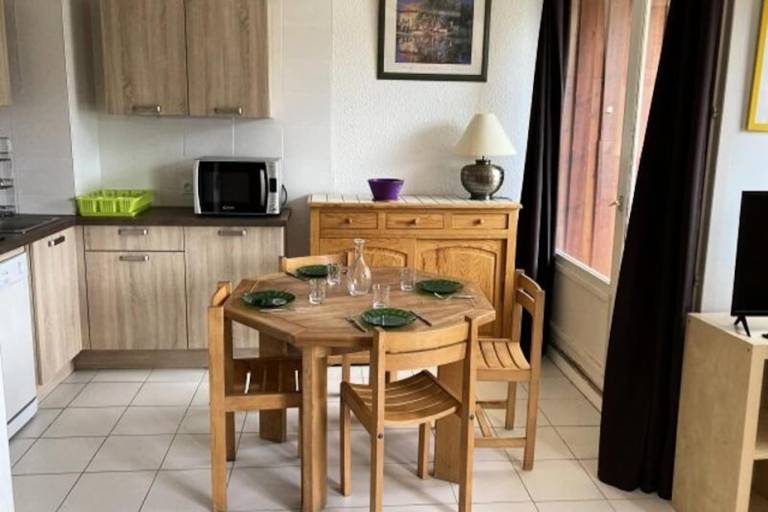 Holiday apartment with 2 rooms for 8 persons — photo 3