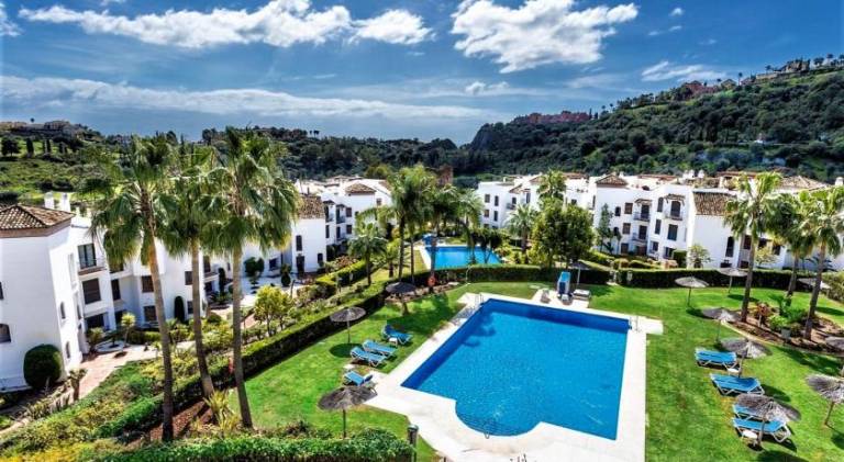 Apartment with pool | Pet-friendly in Benahavis