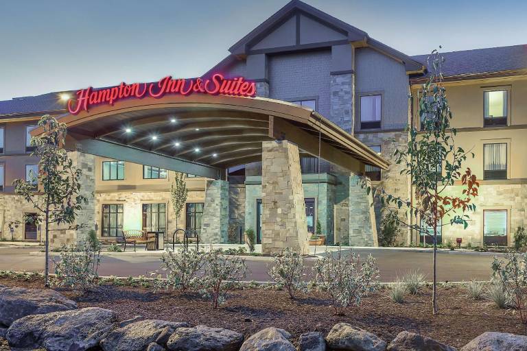 Hampton Inn & Suites Bend — photo 4