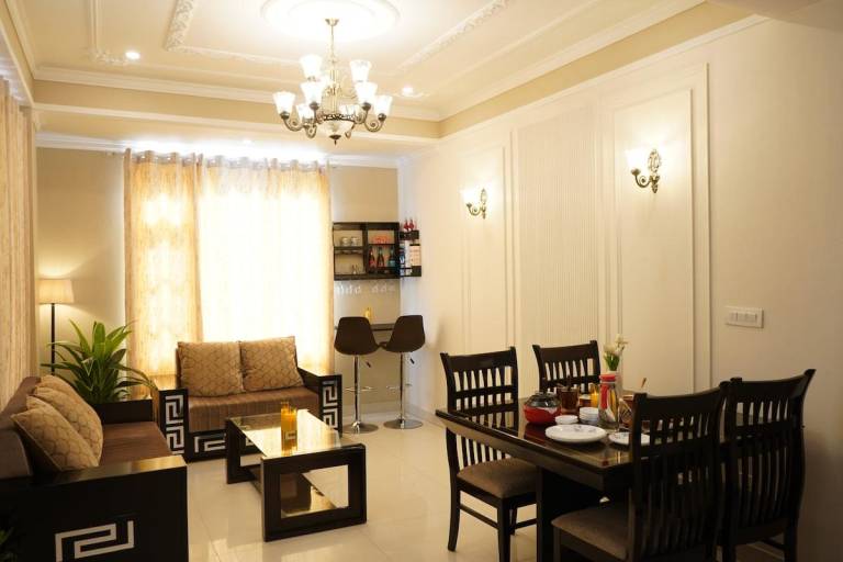 House with garden in Shimla