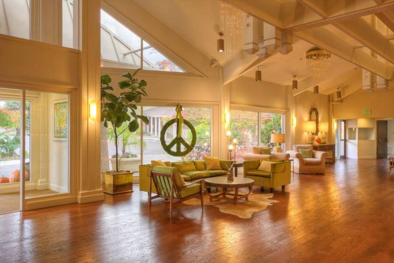 Ashland Hills Hotel & Suites — photo 3
