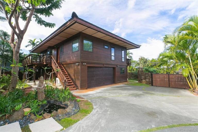 House  North Shore