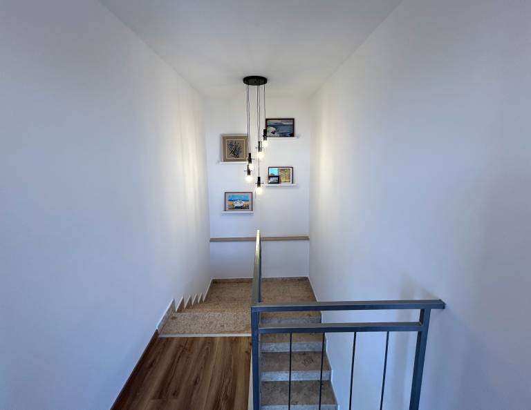 Vacation home with hot tub, barbecue & terrace — photo 2
